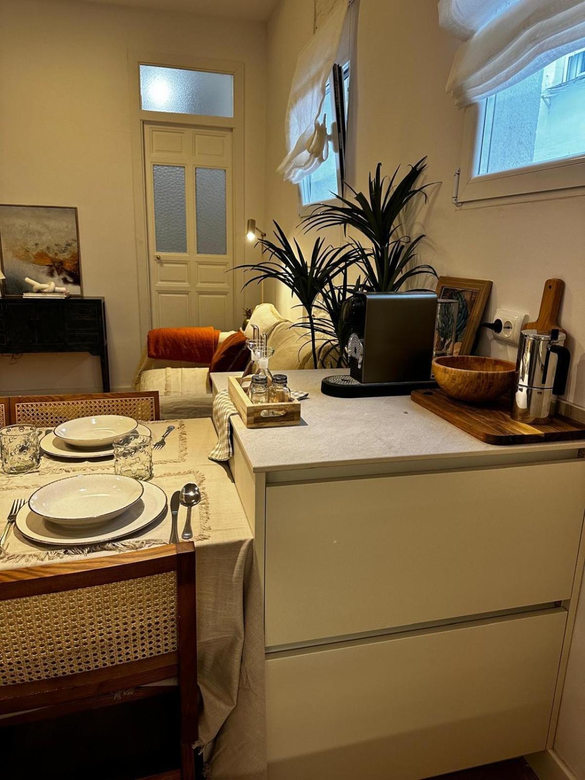 Piso 2 Habitaciones En El Centro Madrid Buitenkant foto